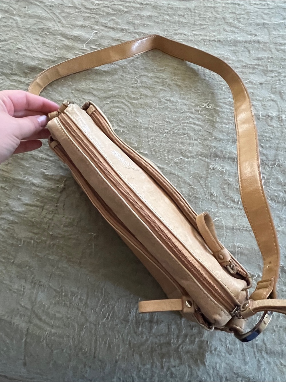Giani Bernini Beige Leather Zip Up Purse with Strap Old Money Quiet Luxury - Picture 3 of 16